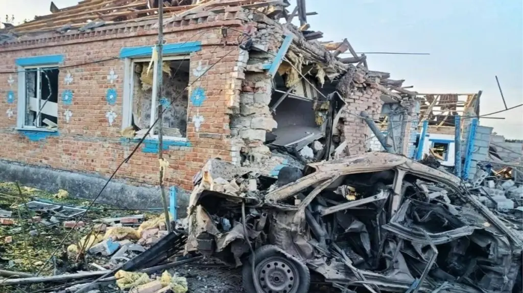 887 Russian Attacks on Zaporizhzhia: 19 Wounded