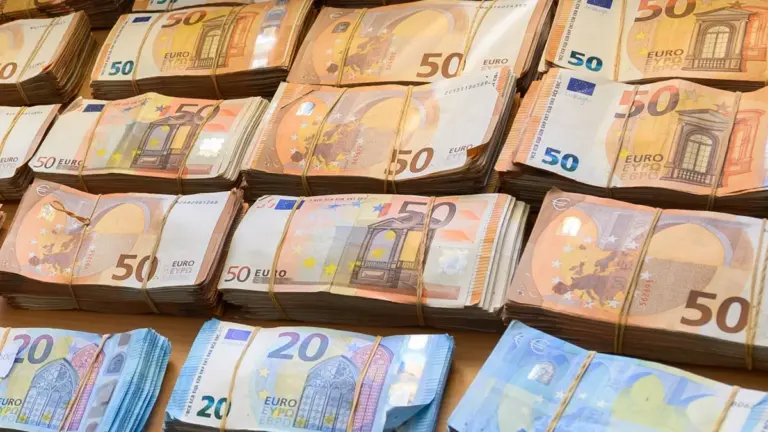 Munich Police Seize 9.5 Million Euros in Cash and Gold