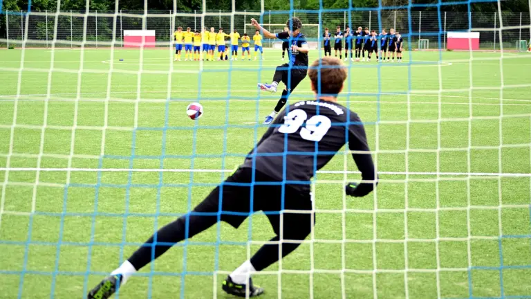 Wechselsperre im Jugendfußball: 13-Jährigem droht halbjährige Pause