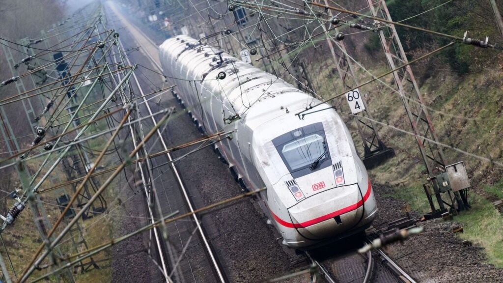 Бундеснетцагентур змусить Deutsche Bahn поступитися конкурентам чвертю потужностей на завантажених маршрутах