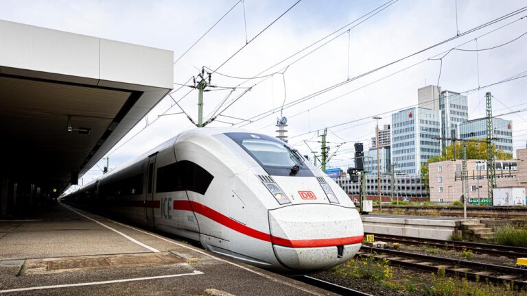 Diebstahl von Oberleitungsteilen legt Hannover–Berlin lahm