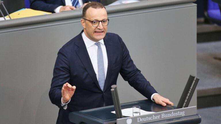 Jens Spahn drängt auf Umsetzung der Arbeitszeitreform
