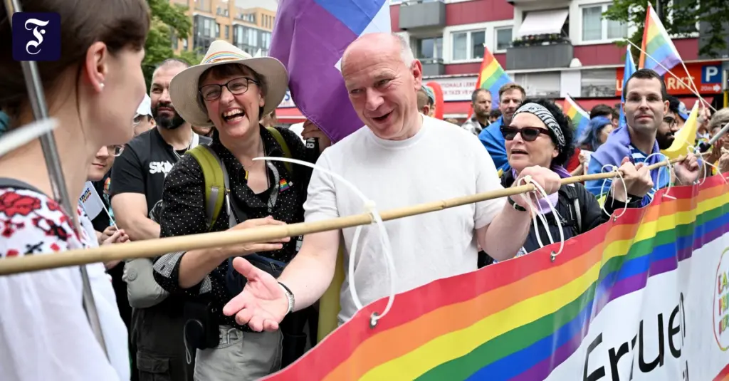 Wegner plant 140.000 Euro Steuergeld für eigenen CSD-Wagen