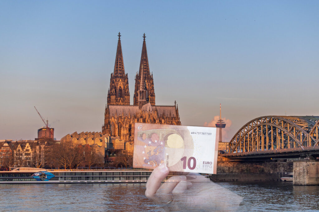 Kölner Dom: Zwölf Euro Eintritt für Touristen geplant