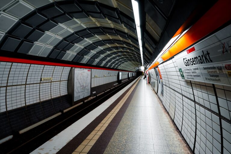 Railway renovation: Trains between Hamburg and Hanover suspended from today