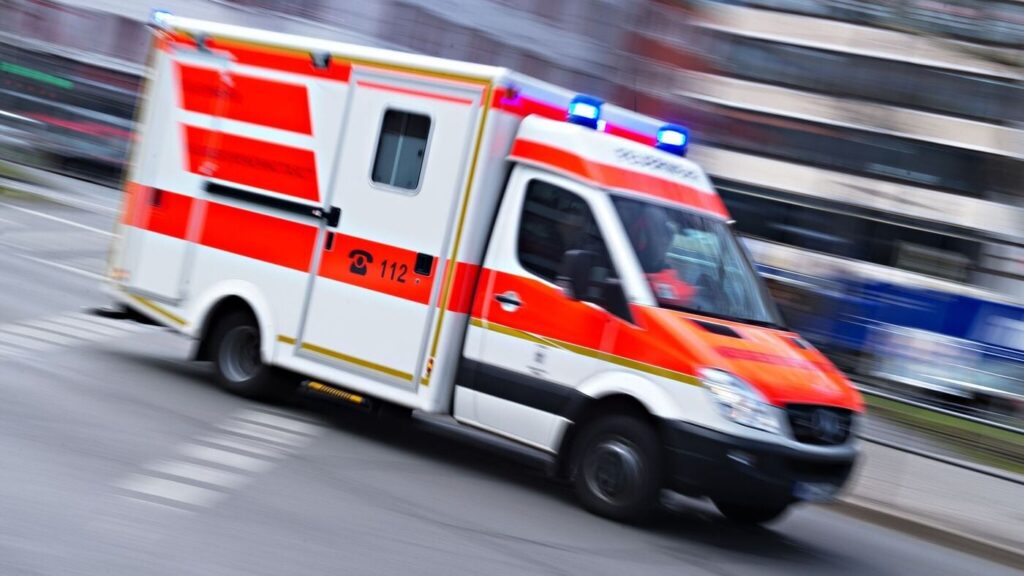 Münchner Norden: Zwei Busse kollidieren – mehrere Kinder verletzt