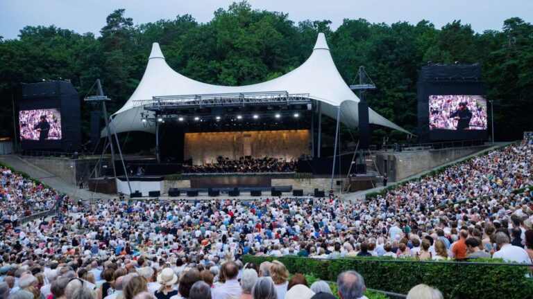 Gewitter: Berliner Philharmoniker verkürzen Waldbühnen-Konzert