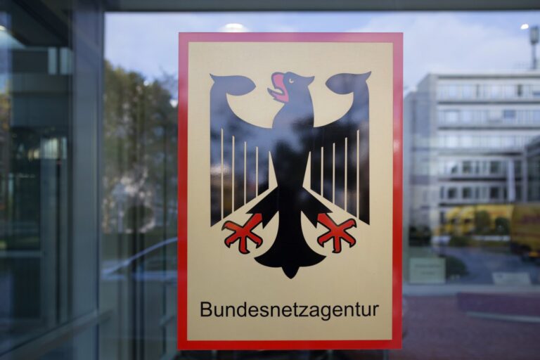 Bundestag verabschiedet nationales KI-Gesetz mit Bundesnetzagentur als Aufsicht