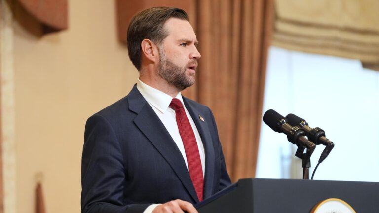 Венс: угода з Іраном лише «на півтори сторінки і дуже загальна»
