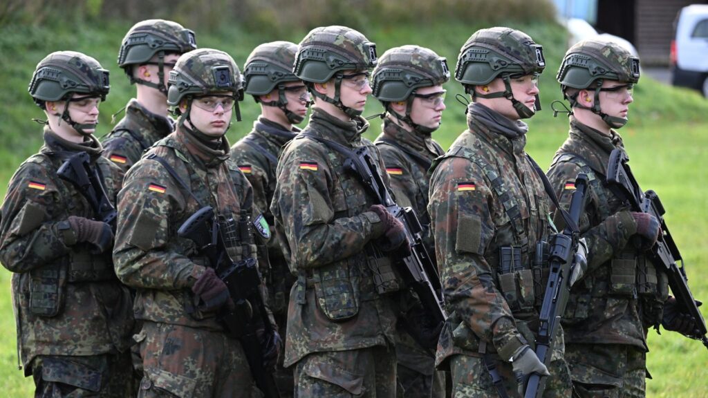 Linken-Politikerin Becker kritisiert Bundeswehr-Personalplanung