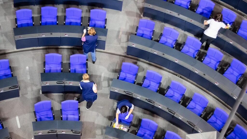 Bundestag: Zustimmung für Verzicht auf höhere Abgeordnetendiäten