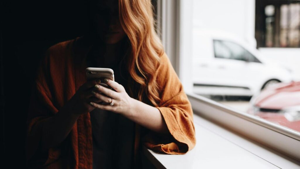 Helpline for Women Experiencing Violence Hits Record in 2025