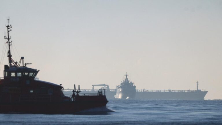 Französische Marine stoppt sanktionierten Öltanker im Atlantik