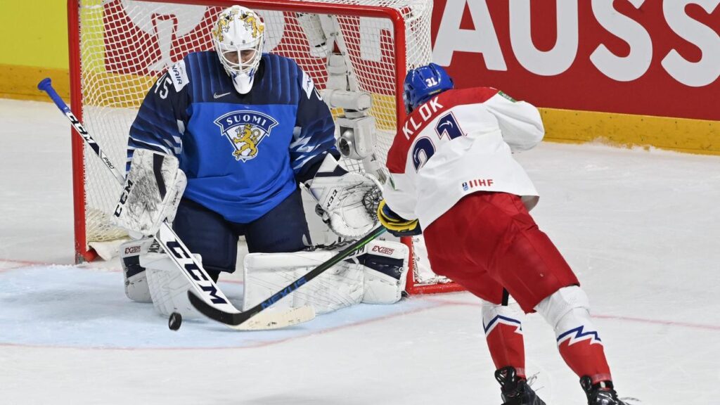 EHC Munich signs defenseman Lukas Klok from Kloten