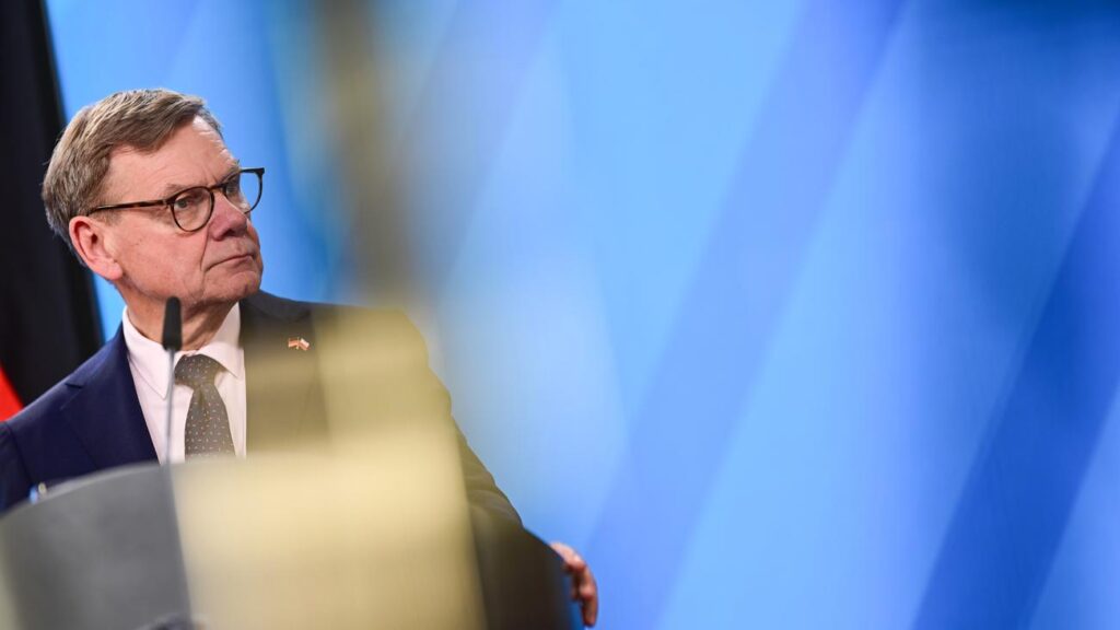 Wadephul Plans Cuts to German Payments to the United Nations