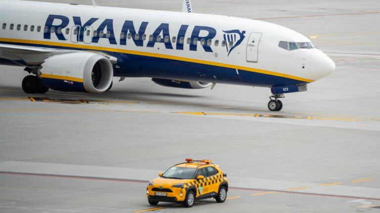 Pilots’ Union Cockpit Ryanair of Unfair Negotiation Tactics