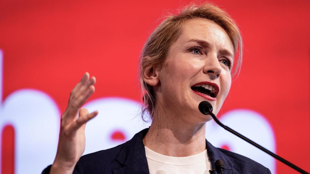 Linke warnt vor Rentenkürzungen und ruft zu Protesten auf