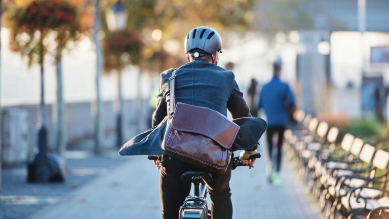 Umfrage: 54 Prozent der Deutschen für Fahrradhelmpflicht