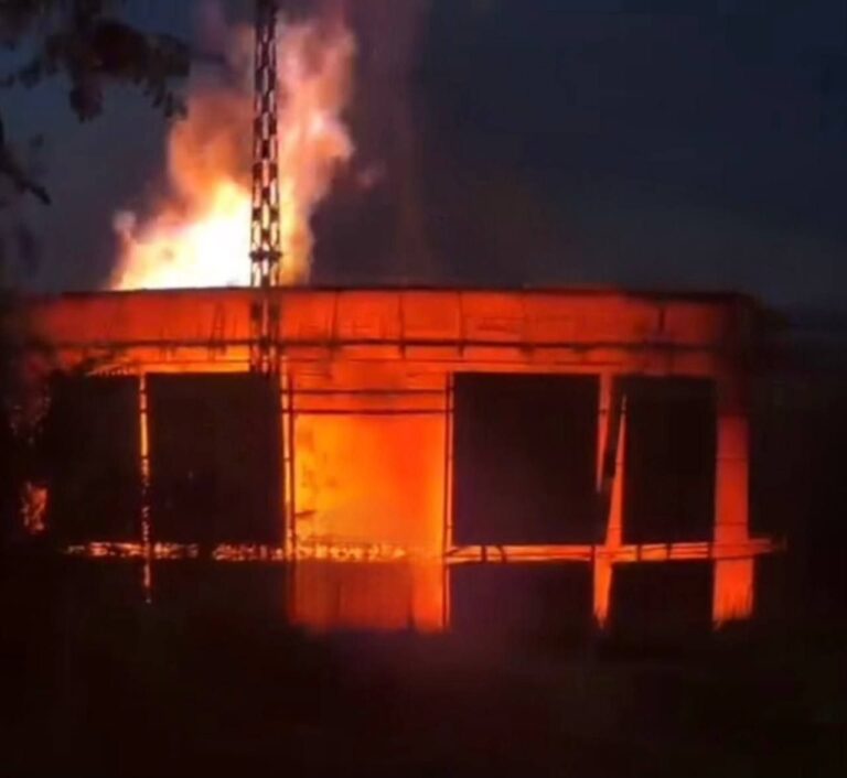 Російська атака дронами на Одесу: пожежа на промисловому об’єкті