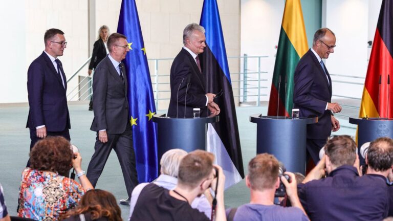 Саміт НАТО: Україна має отримувати 70 мільярдів євро військової допомоги щороку