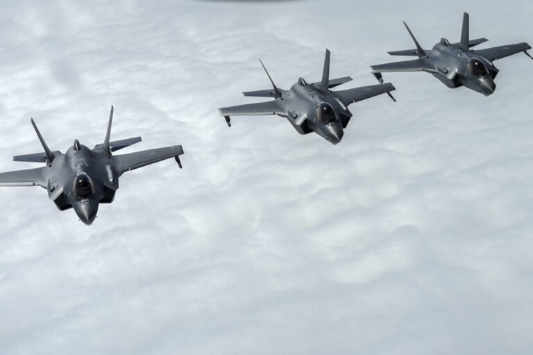 Britische F-35 abgefangen: Russische Patrouille nähert sich Flugzeugträger