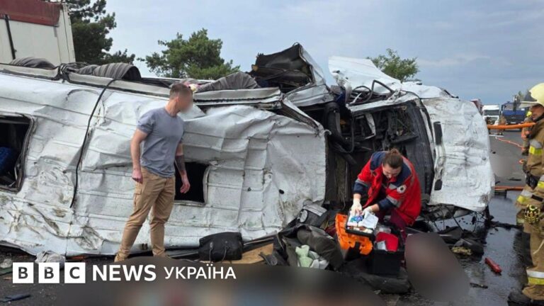 Аварія автобуса під Миколаєвом: дев’ятеро загиблих, восьмеро поранених