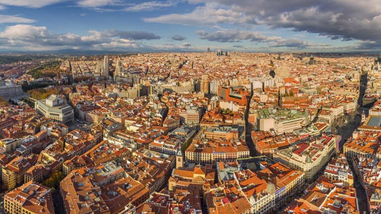 Trump droht Spanien mit vollständigem Handelsstopp
