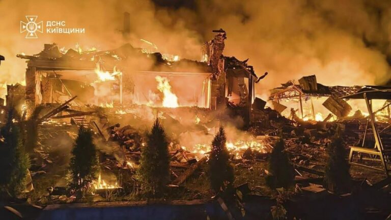 Ukraine meldet Tote bei russischen Luftangriffen auf Kiew