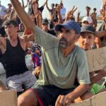 Hunger strike in Ceuta: Hundreds of migrants camp out on the beach