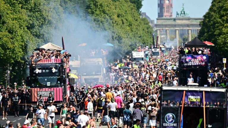 Rave the Planet: Technoparade in Berlin unter verschärften Sicherheitsvorkehrungen