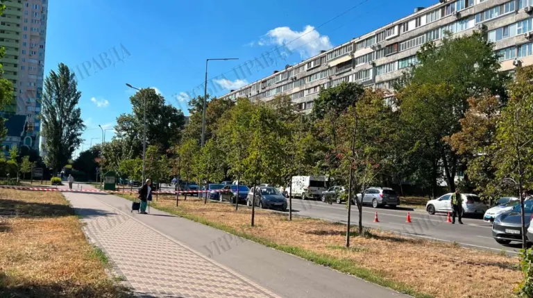 Polizei riegelt Kyiv-Straße nach Schusswechsel zwischen SBU und HUR ab