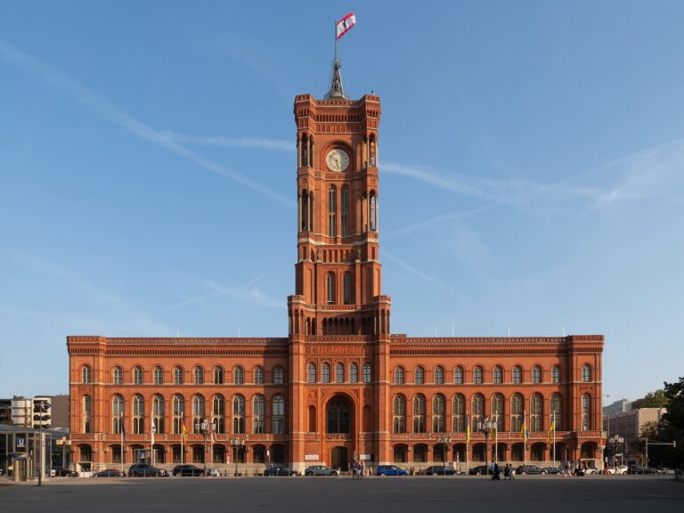 Berlin: Linke, Grüne und SPD verhandeln über Koalition