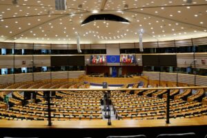 ЄС вимагає жорсткіших санкцій проти Росії