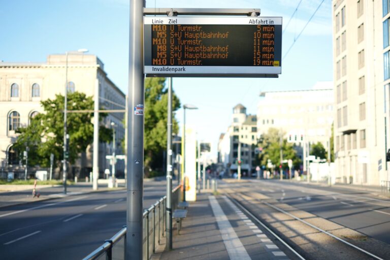 Deutschlandticket 2027: 66,80 Euro – was Abonnenten jetzt tun müssen