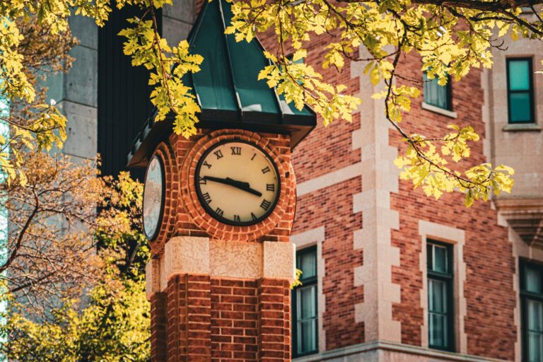 Clocks Go Back on 25 October: What to Know, Especially With Kids
