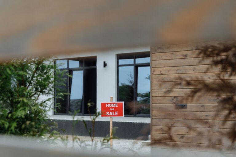 Banken warnen vor teureren Immobilienkrediten durch Vergesellschaftung